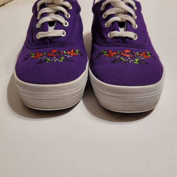 Vintage Grasshoppers Keds a red flowe Grand Champ 6 1/2 M Purple Sneaker lace up - Picture 4 of 8